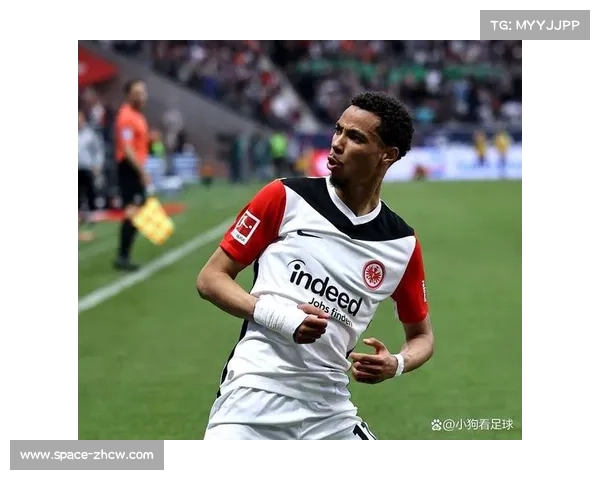 埃基蒂克肌肉问题出战成疑，利物浦锋线再受打击